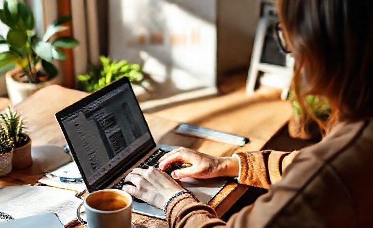 أسرار الربح من التدوين في 2026: 7 استراتيجيات لبناء دخل ثابت